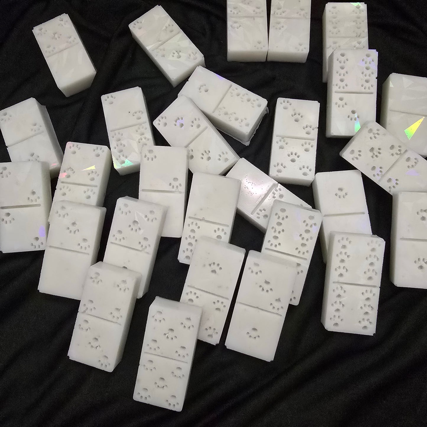 Domino's - Paws (A2)